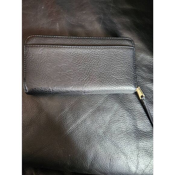 NWOT Juicy Couture star studded wallet Black Faux Leather Zippered Wallet w/ Stu - Picture 2 of 9